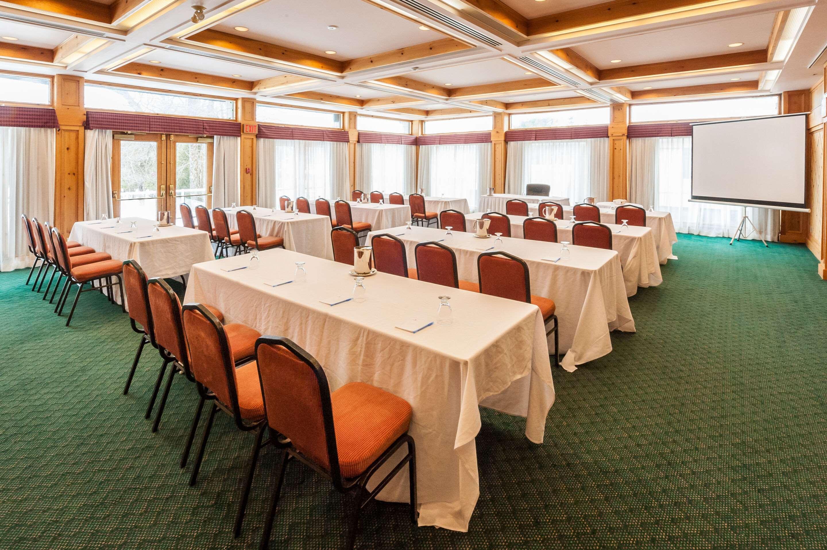 Pinestone Resort, Conference Centre, Spa & Golf Course Haliburton Exterior photo
