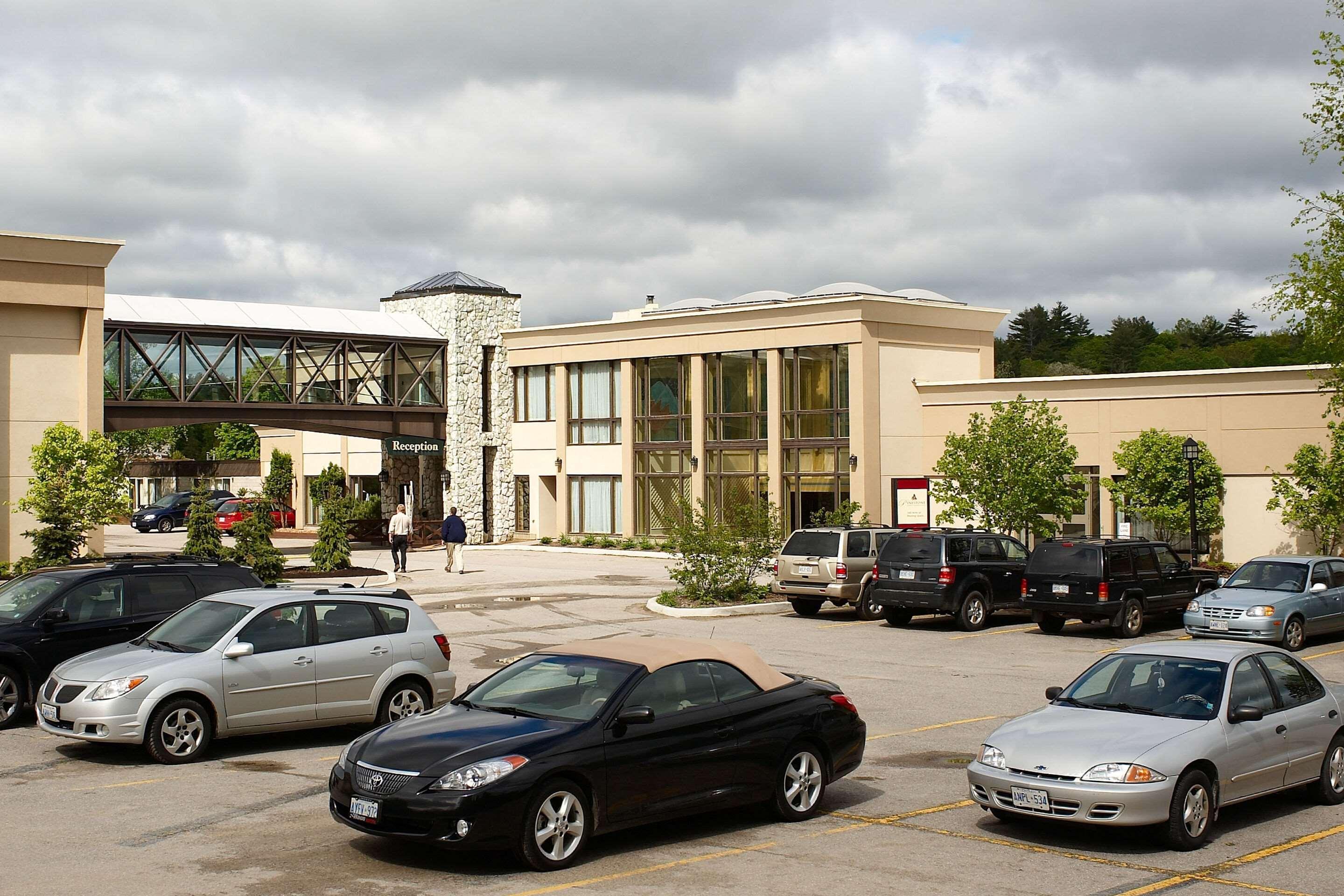 Pinestone Resort, Conference Centre, Spa & Golf Course Haliburton Exterior photo