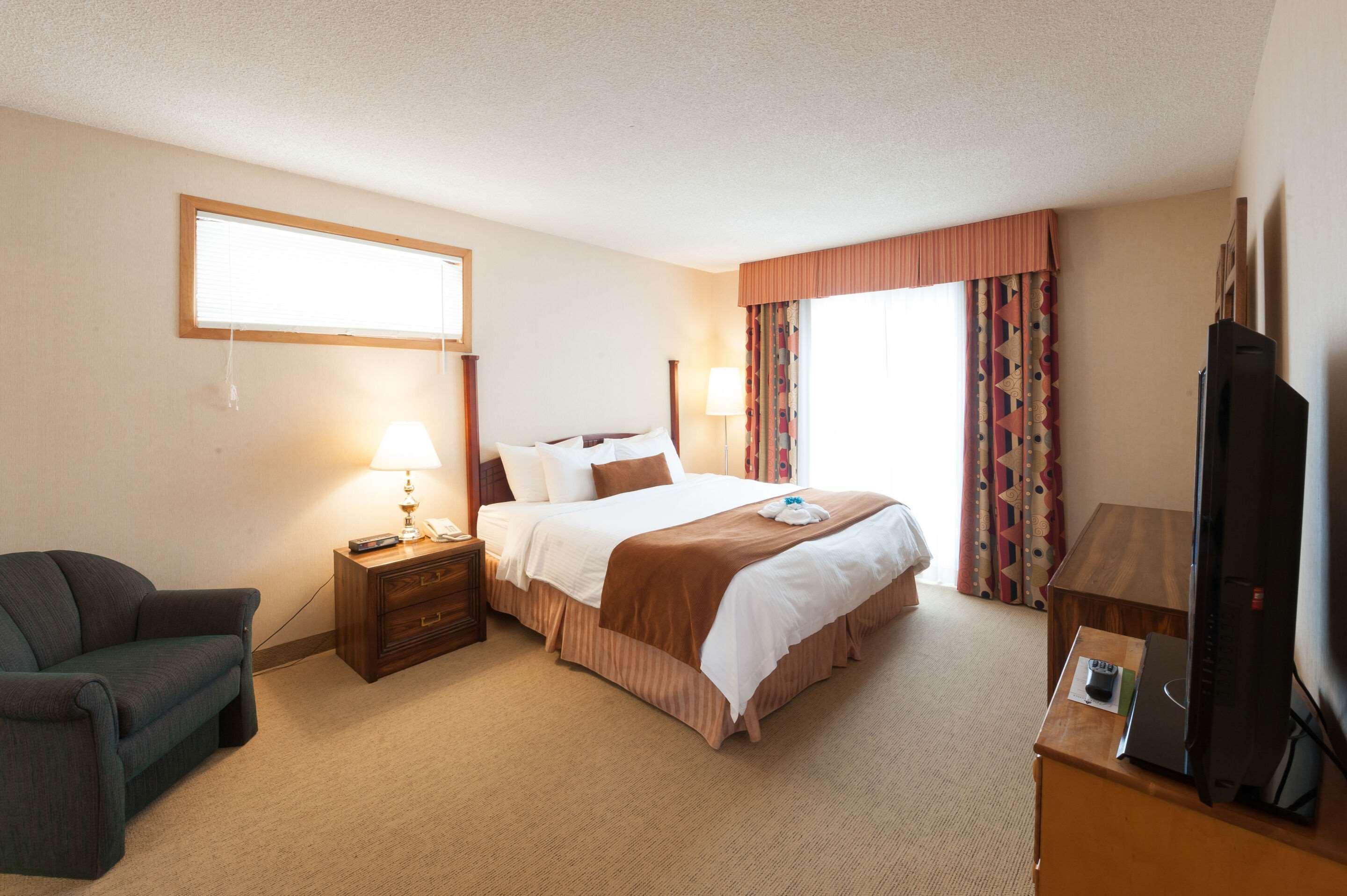 Pinestone Resort, Conference Centre, Spa & Golf Course Haliburton Exterior photo